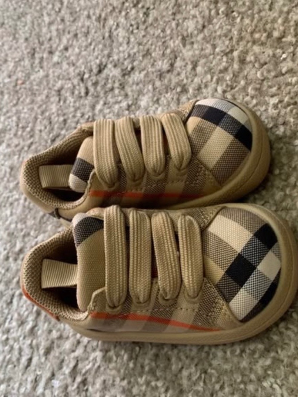 Burberry toddlers shoes